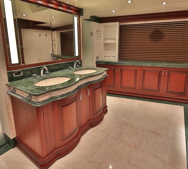 The 49m Yacht CLARITY