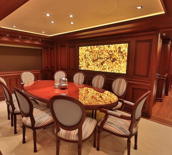 The 49m Yacht CLARITY