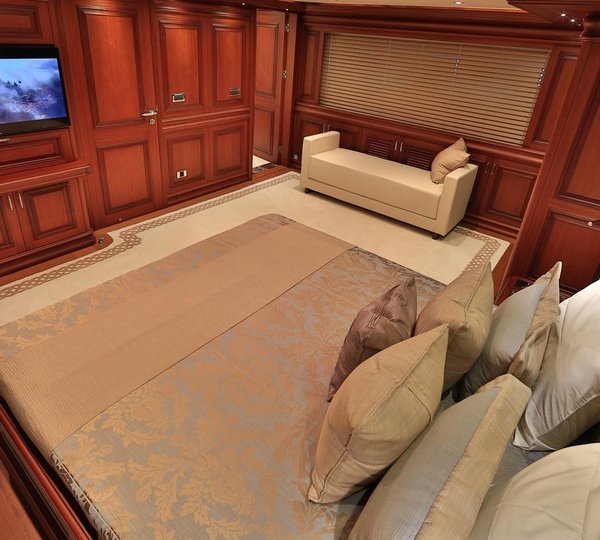 The 49m Yacht CLARITY