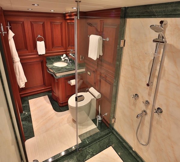 The 49m Yacht CLARITY