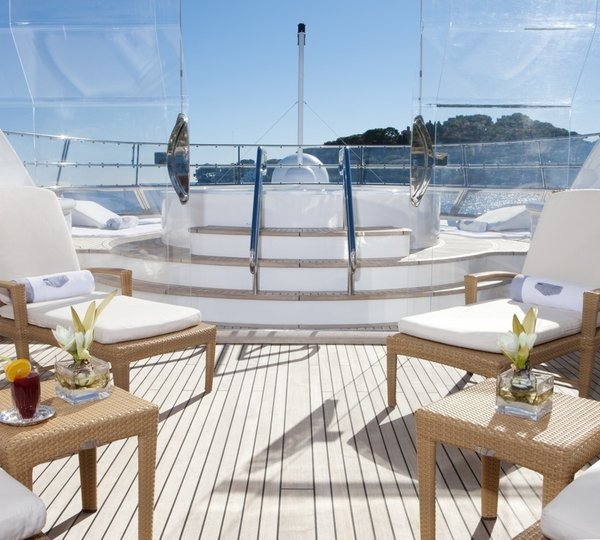 Jacuzzi Pool With Sun Deck Aboard Yacht LA TANIA