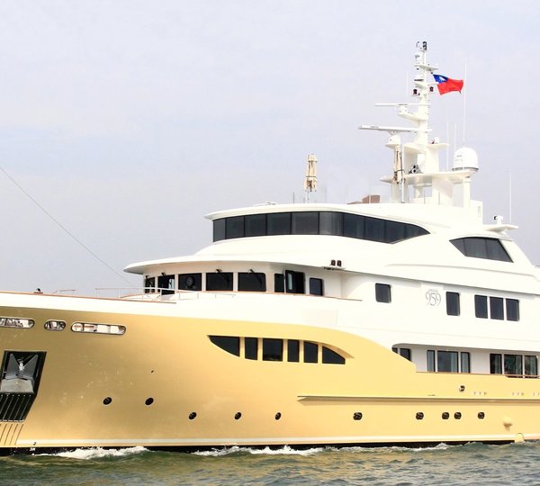 The 52m Yacht JADE 959