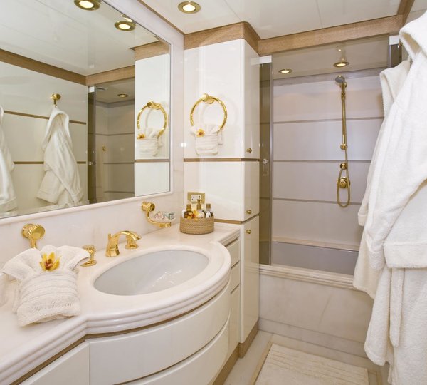 The 53m Yacht TE MANU