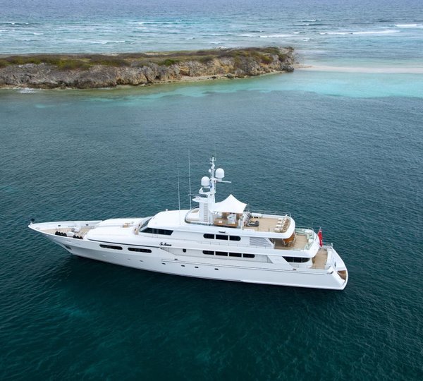 The 53m Yacht TE MANU