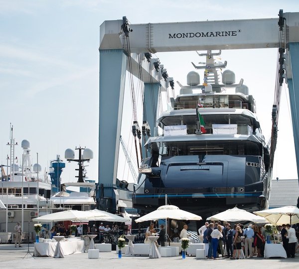 The 60m Yacht SARASTAR