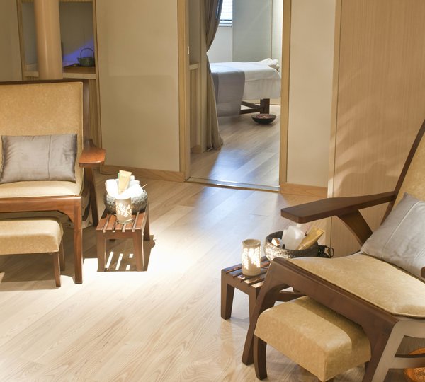 The 62m Yacht AQUA MEKONG