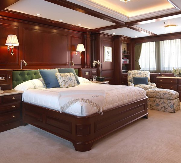 The 62m Yacht NEW HAMPSHIRE