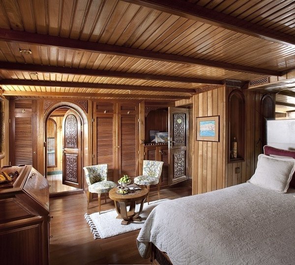 The 65m Yacht LA SULTANA