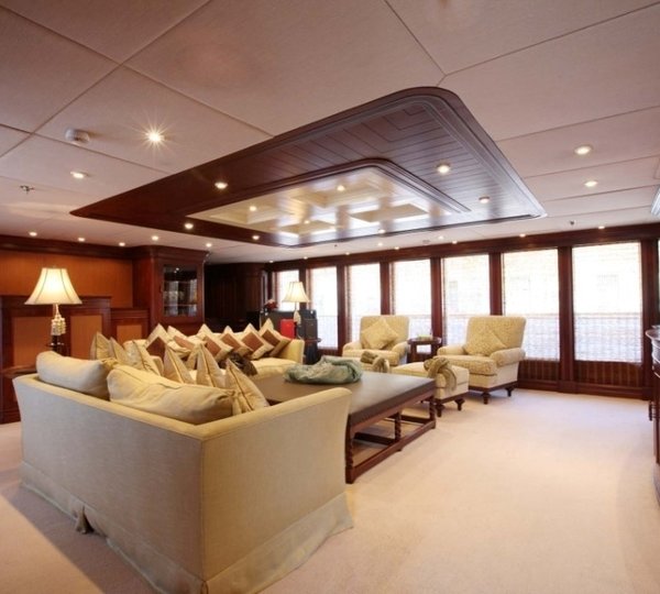 Top Saloon On Yacht NOMAD
