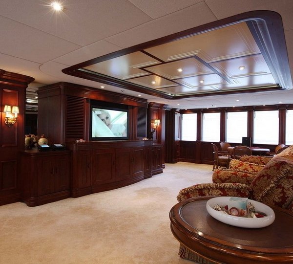 Screening: Yacht NOMAD's Premier Saloon Image