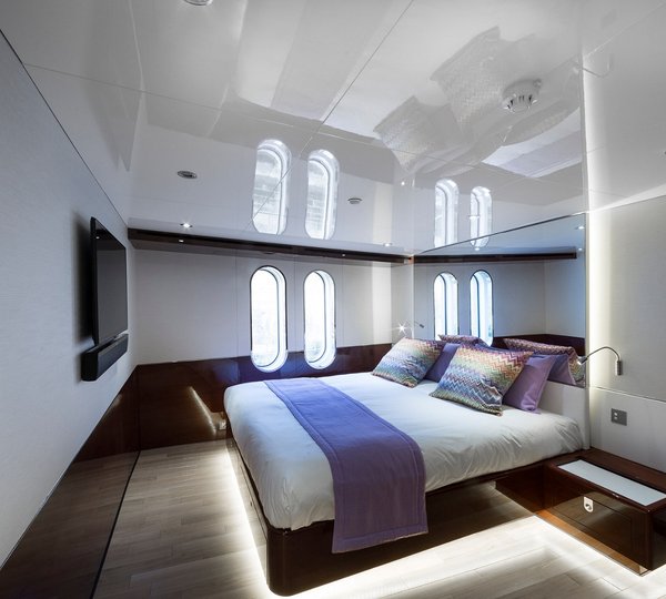 Guest's Stateroom On Yacht ENIGMA XK