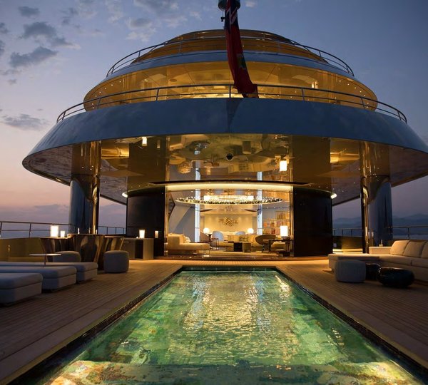 The 84m Yacht SAVANNAH