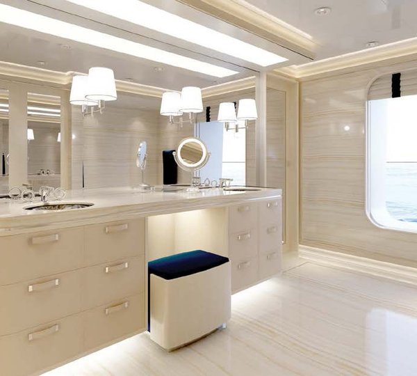 The 92m Yacht AQUARIUS