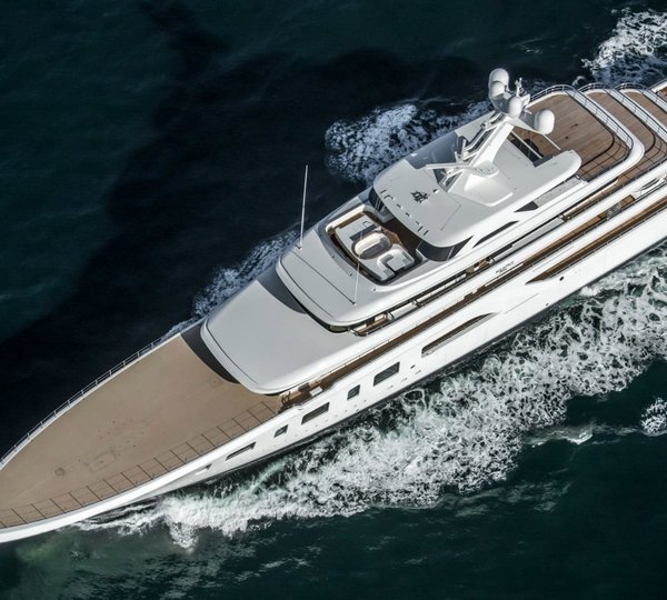 The 92m Yacht AQUARIUS