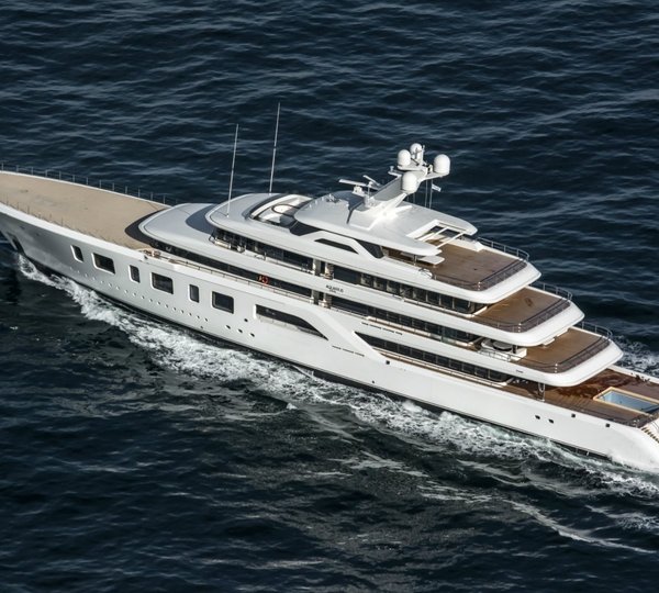 The 92m Yacht AQUARIUS