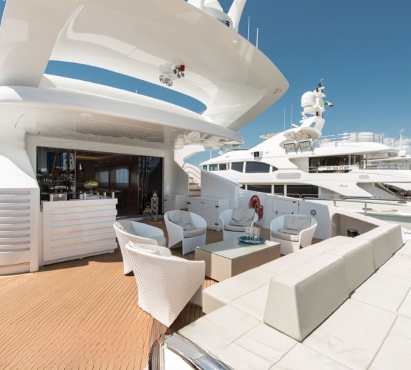 Exterior Relaxation Area