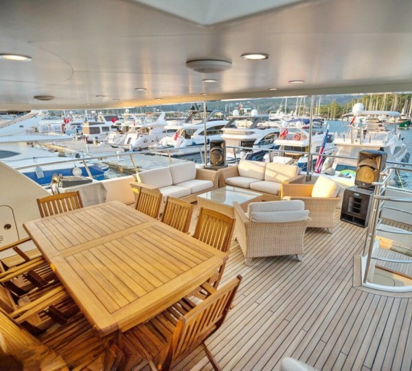 Exterior Relaxation Area With Dining