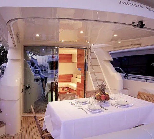 Exterior Dining Area