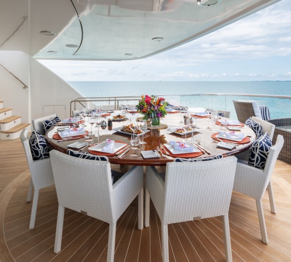 Bridge Deck Aft Dining