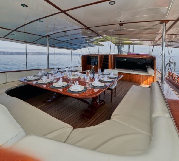 Exterior Relaxation Area With Dining