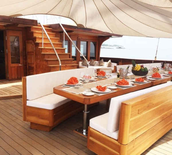 Exterior Dining Area