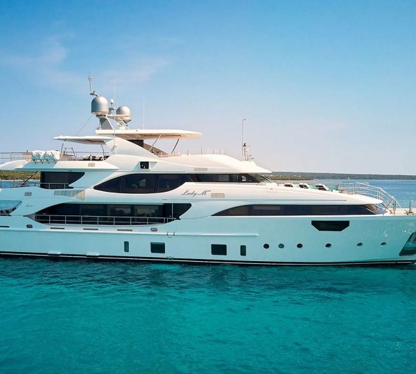 Superyacht LADY MRD