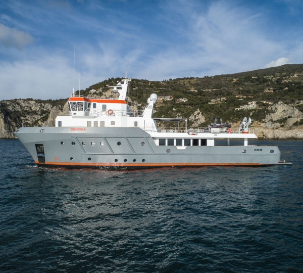 Luxury Yacht GENESIA