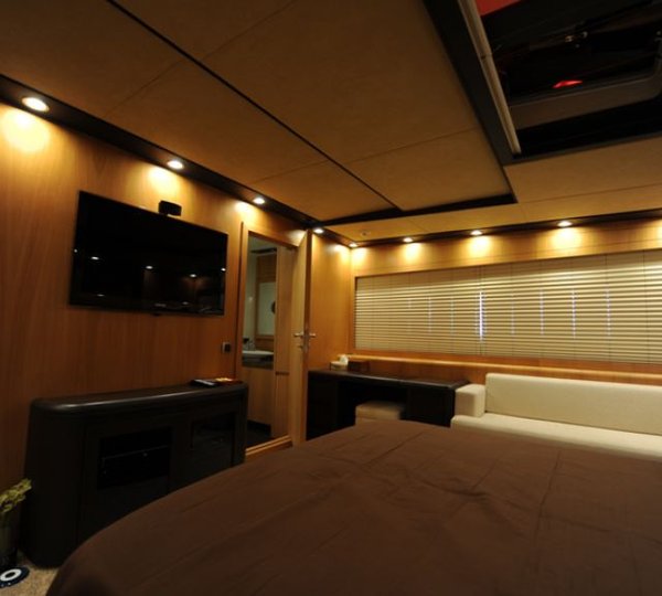 Double cabin