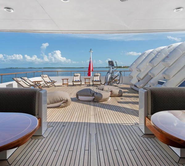 Seating on upper deck