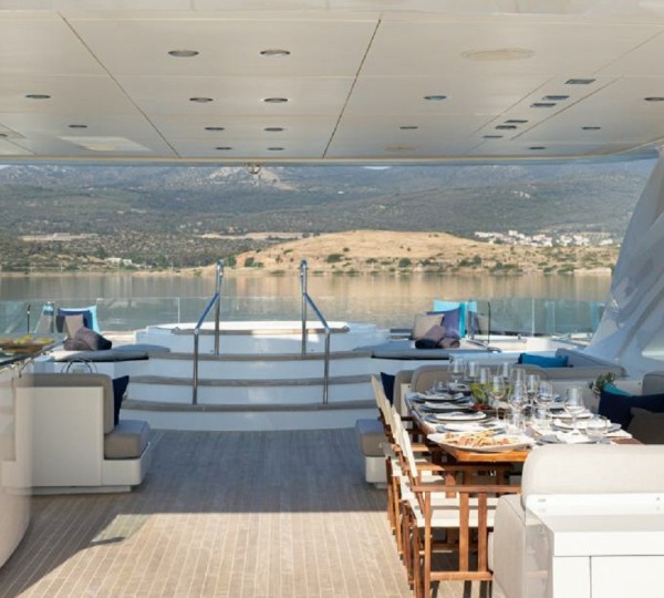 Covered dining and bar - sun deck view forward