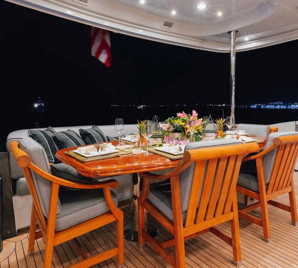 Main Deck Dining