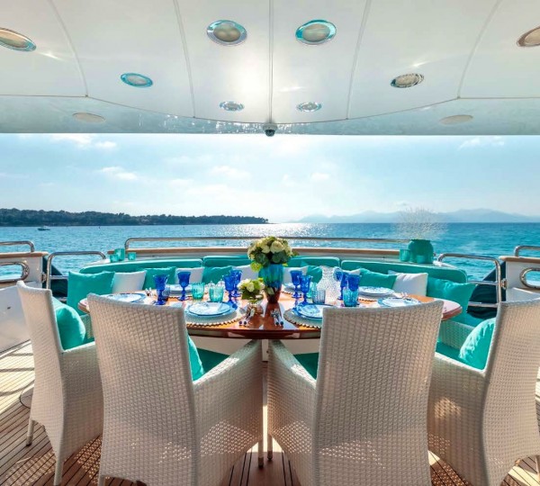Main Deck Dining
