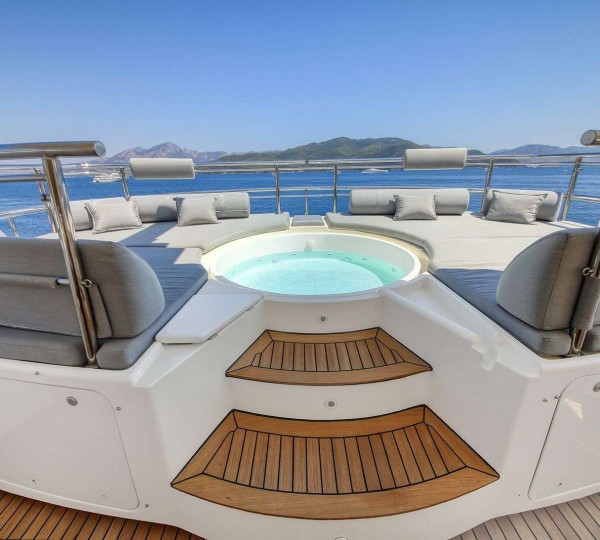 Sun Deck Jacuzzi