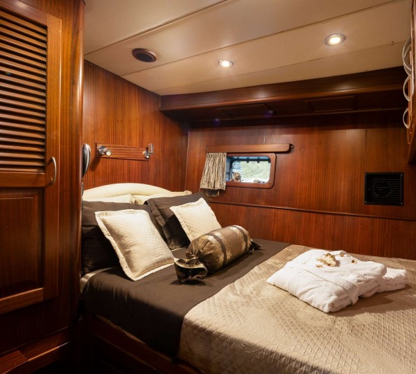 Double Cabin