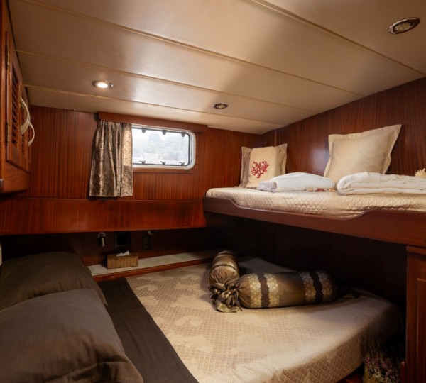 Double Cabin With Pullman