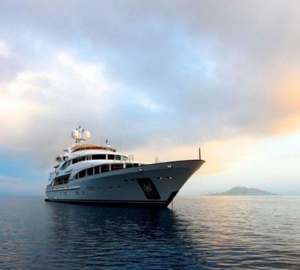 M/Y ALEGRIA - Main shot