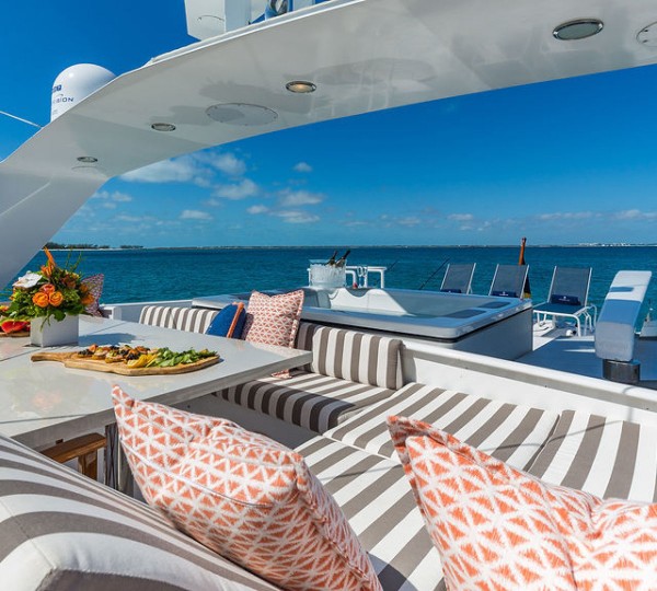 ALEXANDRA JANE Exterior - Flybridge Deck