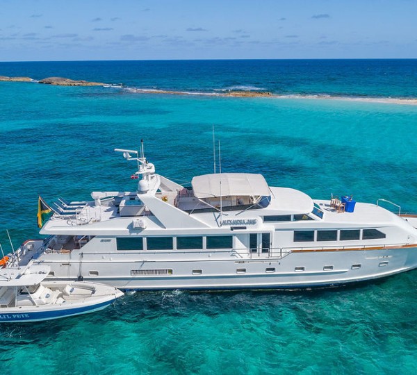 ALEXANDRA JANE Exterior