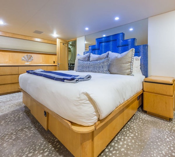 ALEXANDRA JANE Interior - Master Cabin