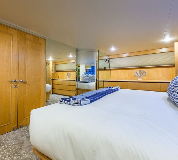 ALEXANDRA JANE Interior - Master Cabin