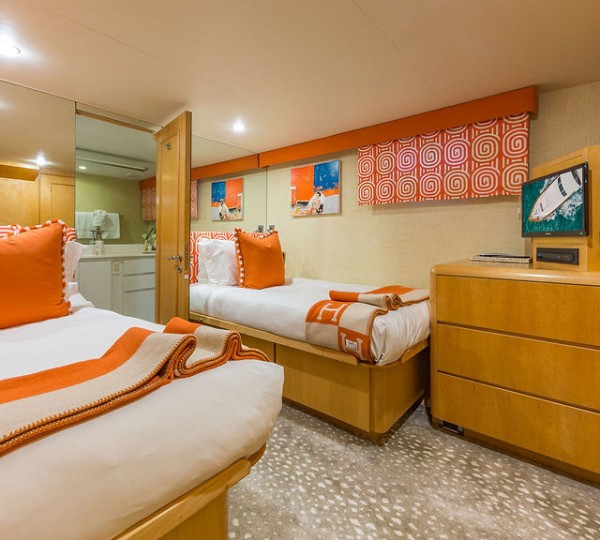 ALEXANDRA JANE Interior - Twin Cabin