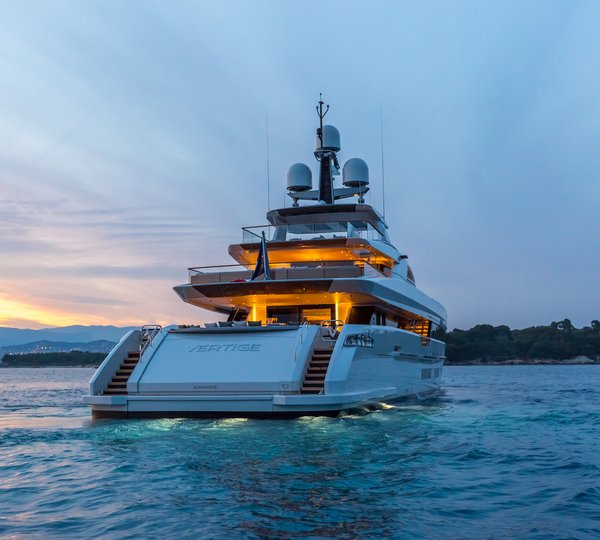 Aft Image Gallery – Luxury Yacht Browser | by CHARTERWORLD Superyacht ...