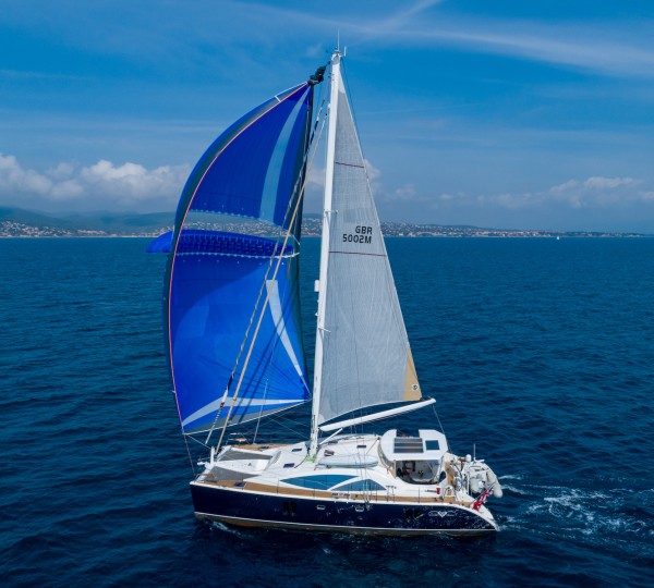 CURANTA CRIDHE Sailing