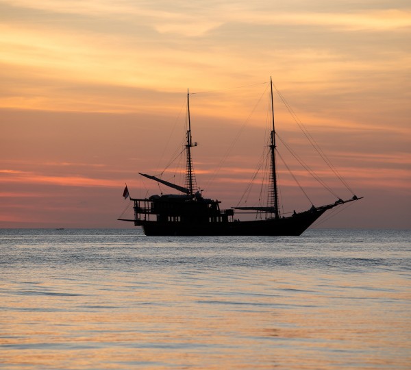 Dunia Baru At Sunset