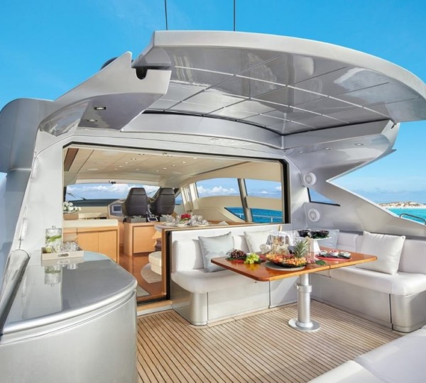 Exterior Relaxation Area With Dining