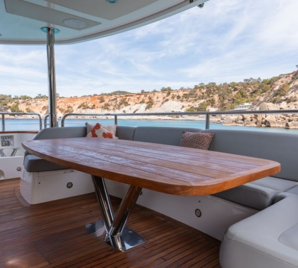 Exterior Relaxation Area With Dining