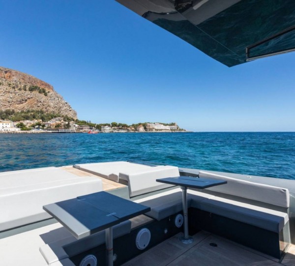 Exterior Relaxation Area