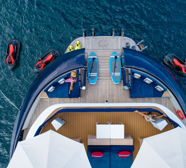 Foredeck Relaxation Area