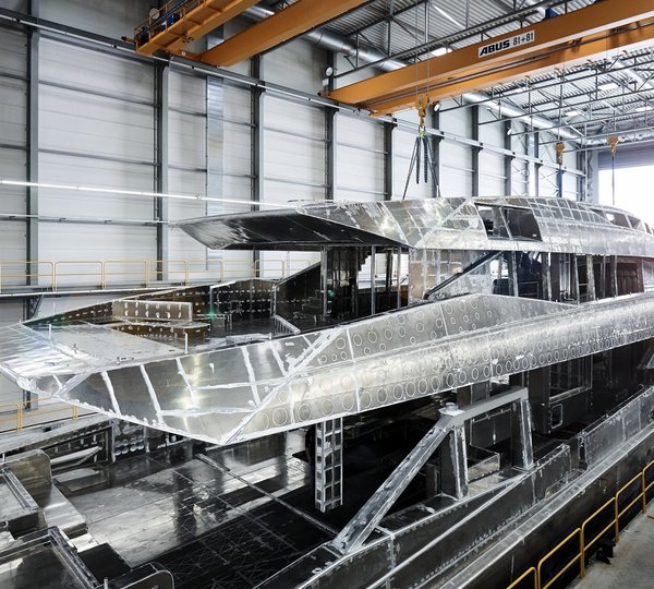 Heesen Yacht IRISHA Under Construction