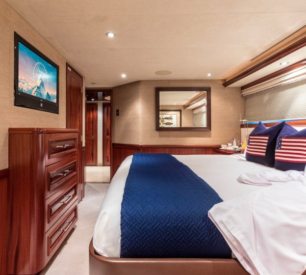 King Stateroom With Robe